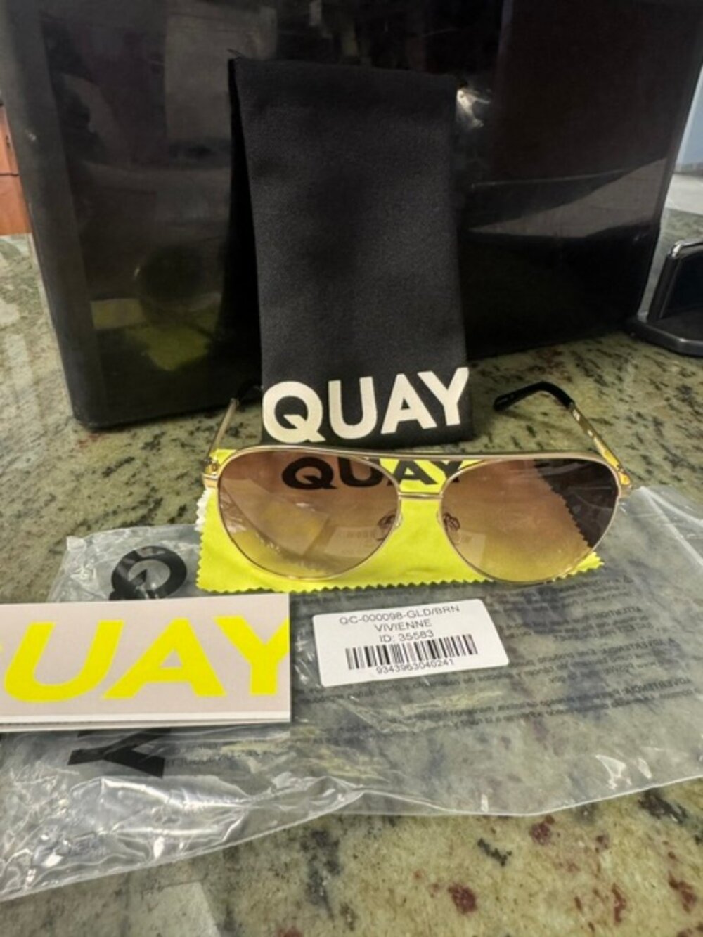Quay Australia Vivienne 35583 Gold/Brown Gradient Aviator Sunglasses 64 13 140